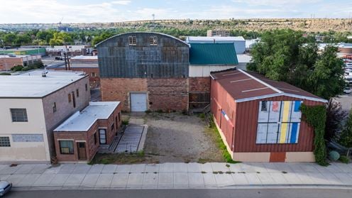 2111 Montana Ave