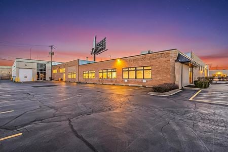 Industrial space for Rent at 455 Jarvis Avenue in Des Plaines