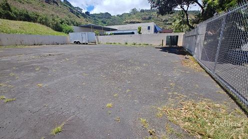 99-1132 Iwaena Street - 8,000 SF Aiea/Halawa Warehouse with Large Gated Yard and Loading Dock Available for Lease