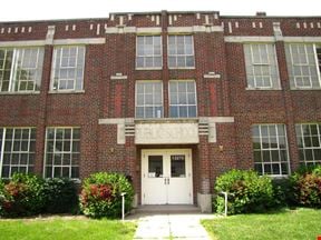 13270 Millard Ave - Millard School
