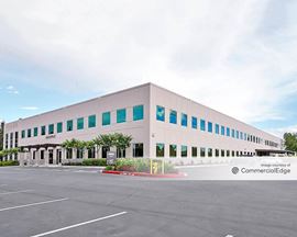 Tulare/Akers Professional Center