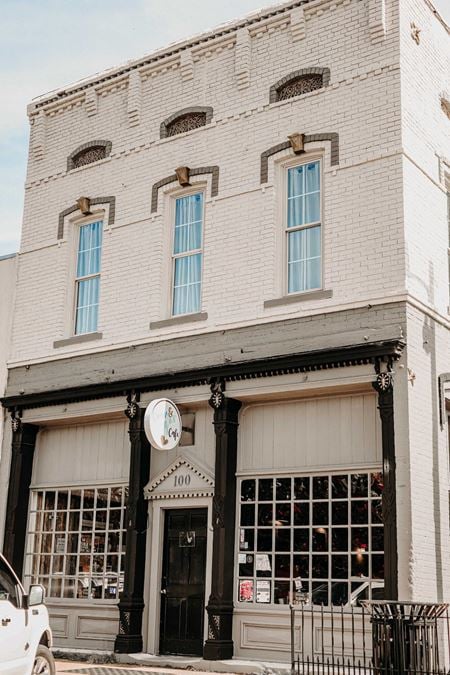 Photo of commercial space at 100 E Front St in Iuka