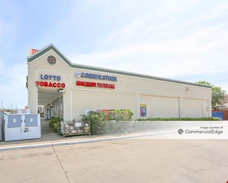 Retail space for Rent at 545 West Pioneer Pkwy in Grand Prairie