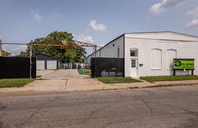 1628 Bates St