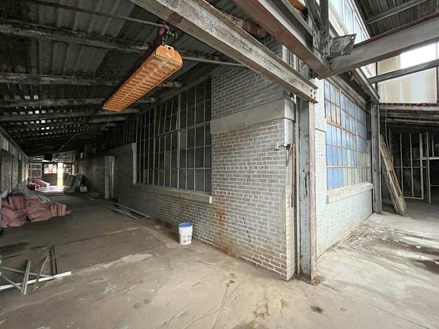 355 W Main Street, Newark, Ohio