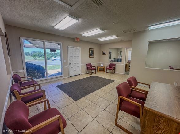 507 NE 36th Avenue - Free-Standing Office