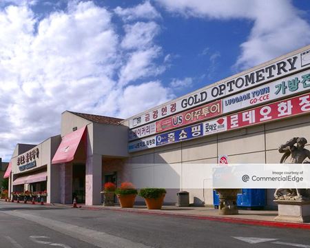 Photo of commercial space at 817 South Western Avenue in Los Angeles