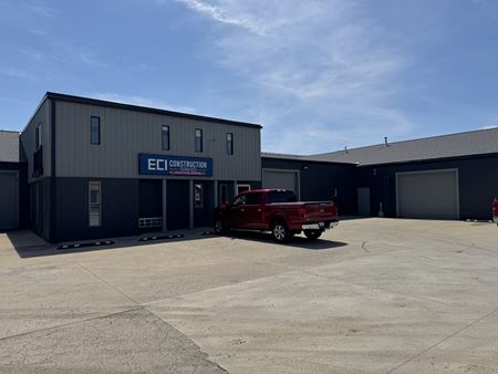 Photo of commercial space at 805 E Perkins Rd in Urbana