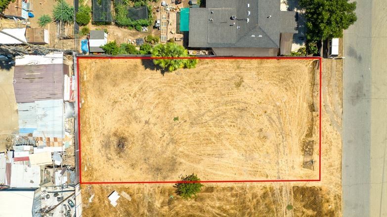 ±0.17 - 0.34 AC of Industrial Development Land off CA-99