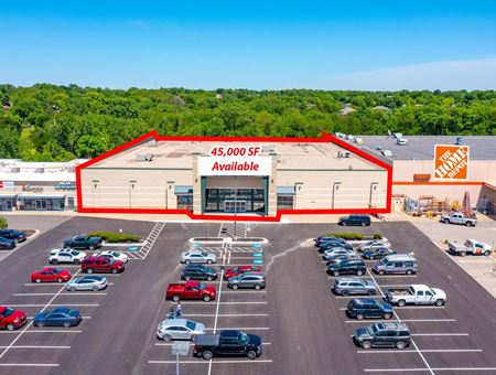 Retail space for Rent at 5900 SW Huntoon St in Topeka