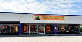 Retail Space for Sale or for Lease in Lakemore Plaza