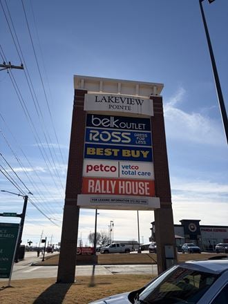 Lakeview Pointe Shopping Center
