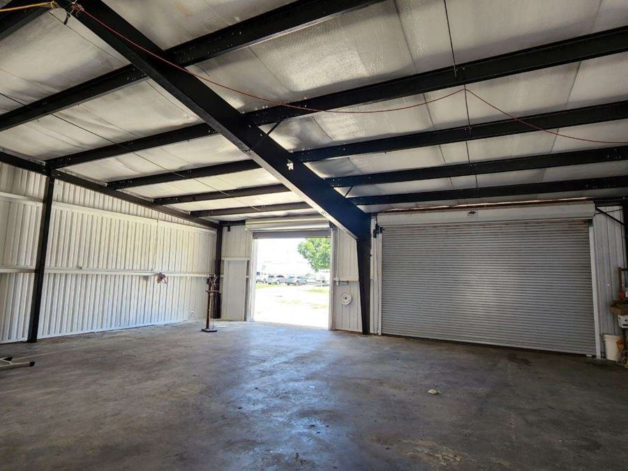 Office/ Warehouse Space near Dwtn. Sarasota