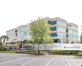 Colonial Center 200 at TownPark