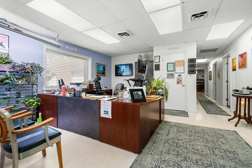 191 Chandler Road, Unit B | Andover, MA 01810 | 3,899 SF | $629,000