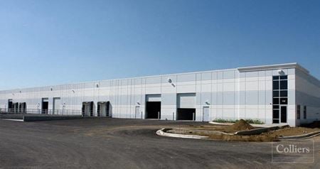 Industrial space for Rent at 154 S Pinnacle Dr in Romeoville