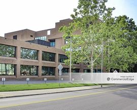 2201 Medical Plaza