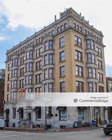 2 West Market Street