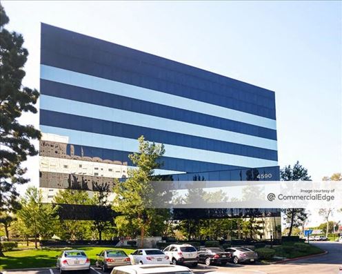 Koll Center Newport - 4590 MacArthur Blvd