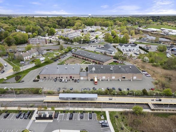 Industrial flex Space for Lease in Newburyport Seacoast Business Park