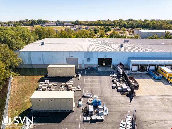 Functional Midsize Industrial Space For Sublease - 34,163 SF