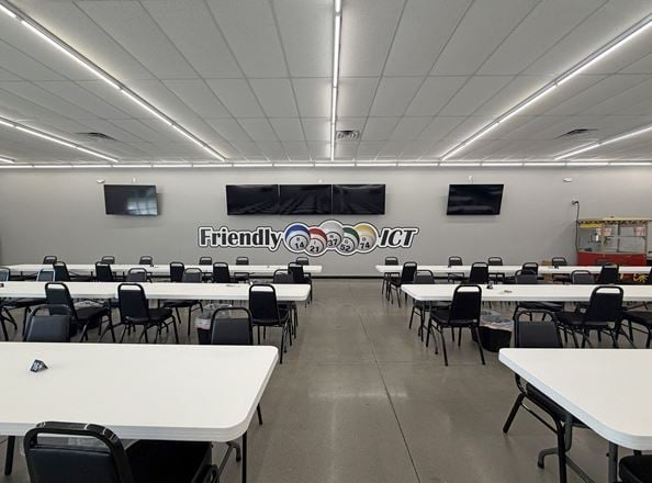 FREESTANDING RETAIL BUILDING