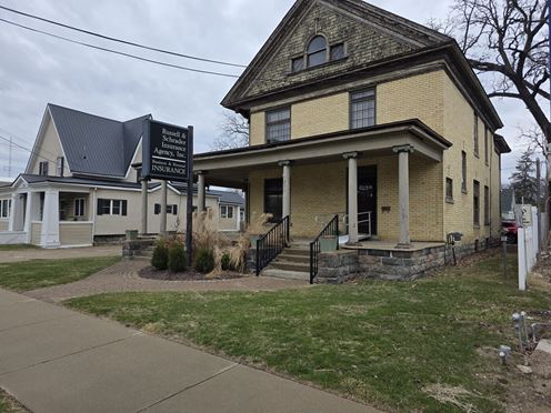 219 E Lawrence Ave