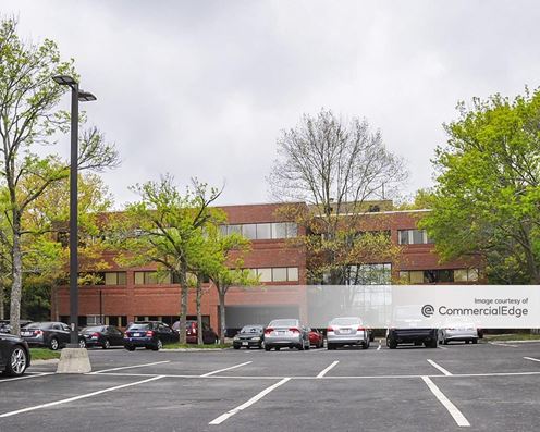 Lexington Crossing - 70 Westview Street
