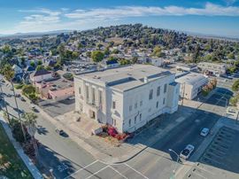 Veteran's Memorial Hall