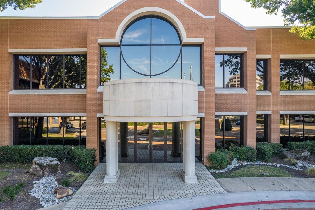 Addison Plaza