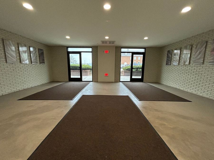 1480 Renaissance Drive