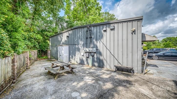 ±1,200-3,621 SF Fully Renovated Flex Spaces Available at Stono Station