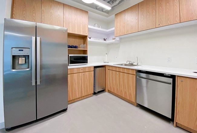 Spaces - Vancouver - 525 West 8th Avenue