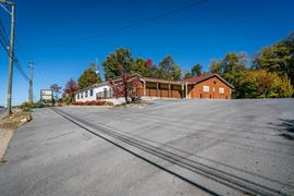 WELL-LOCATED COMMERCIAL PROPERTY IN WAYNESBORO