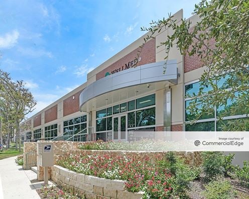 The Oaks at University Business Park - Building 4