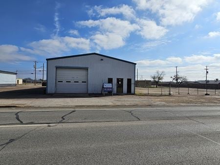 Photo of commercial space at 757 S Treadaway in Abilene