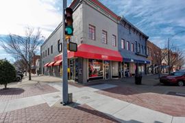 101 W Main St