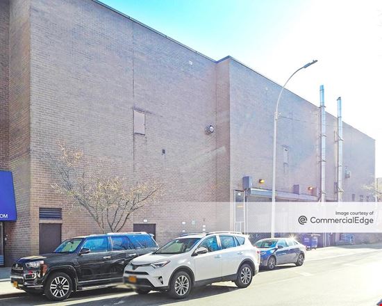 Flushing Plaza