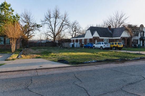 1710 NW 17th St
