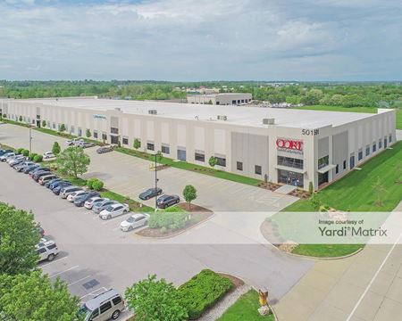 Industrial space for Rent at 501 Fountain Lakes Blvd in St. Charles