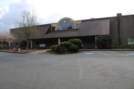 Photo of commercial space at 1520 Plaza St NW in Salem