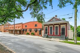 2117 N Claiborne Ave
