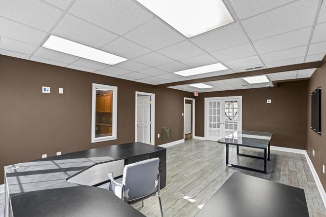 Bowman Green Condo for Lease in Reston