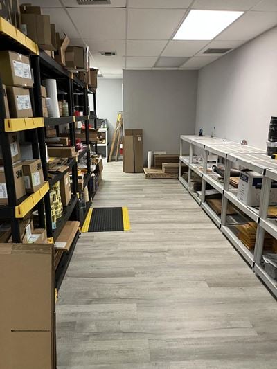 800± SF Space For Lease