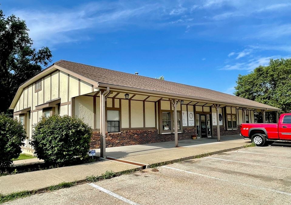 INVESTMENT OPPORTUNITY IN A WELL-ESTABLISHED LOCATION