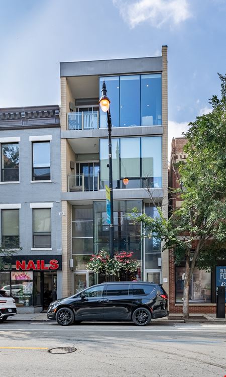 Retail space for Rent at 2322 N Clark St in Chicago