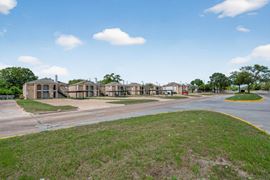 REO Sale: Houston Value-Add Multifamily | 40 Units
