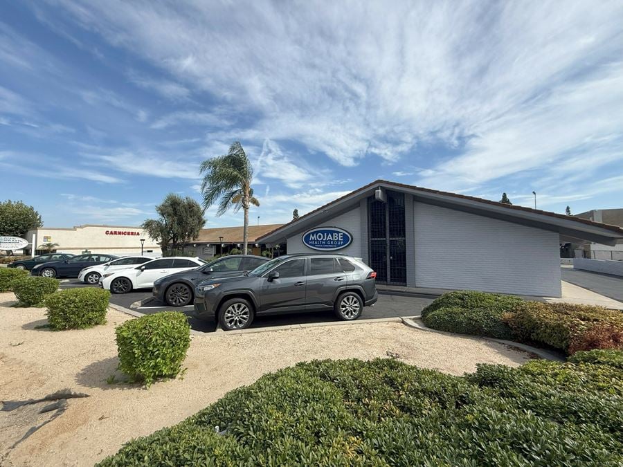 9555 Foothill Blvd