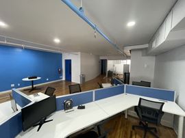 Retail space for lease in Upper East Side -