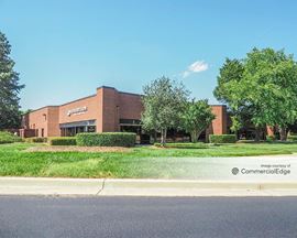 Patewood Business Center